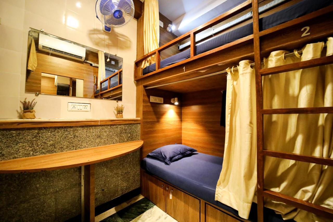 Maple Social Hubz-Hostel Mumbai Exterior foto